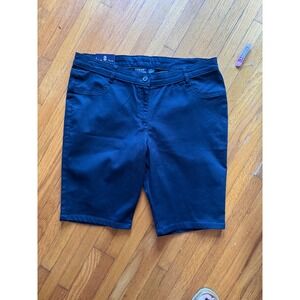 IZOD NAVY BLUE SHORTS BERMUDA STYLE CASUAL PREPPY COTTON BLEND‎